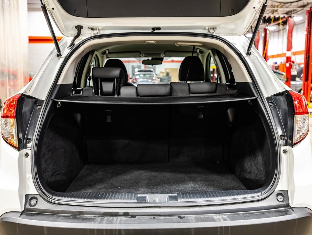 2021 Honda HR-V LX AWD I CARPLAY I MAGS I SIEGES CHAUFFANTS I CAMERA I SECURITE ACTIVE in Montréal, Quebec - 15 - w1024h768px