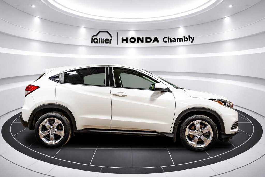 2021 Honda HR-V LX AWD I CARPLAY I MAGS I SIEGES CHAUFFANTS I CAMERA I SECURITE ACTIVE in Montréal, Quebec - 8 - w1024h768px
