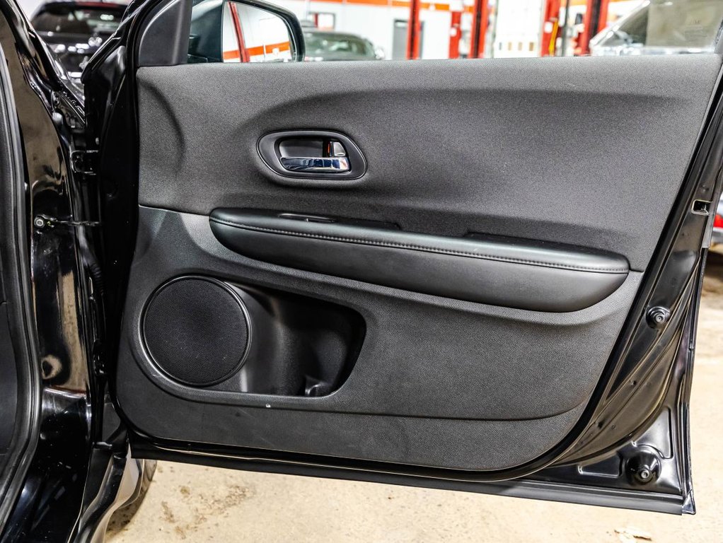 2022 Honda HR-V LX AWD ENTRETIENS CHEZ HONDA I CARPLAY I SIEGES CHAUFFANTS I CAMERA I SECURITE ACTIVE in , Quebec - 13 - w1024h768px