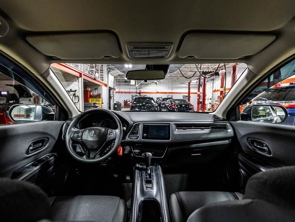 2022 Honda HR-V LX AWD ENTRETIENS CHEZ HONDA I CARPLAY I SIEGES CHAUFFANTS I CAMERA I SECURITE ACTIVE in , Quebec - 11 - w1024h768px