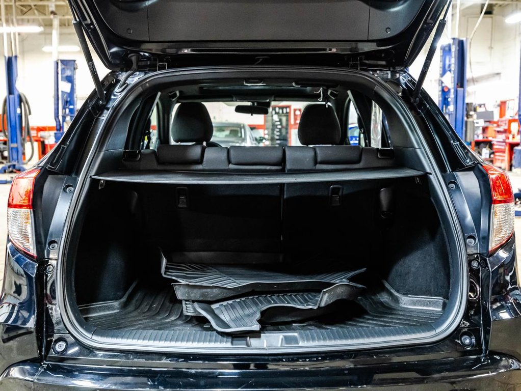Honda HR-V Sport TOIT OUVRANY I SIEGES CHAUFFANTS I MAGS I CARPLAY I CAMERA I SECURITE ACTIVE 2022 à , Québec - 18 - w1024h768px