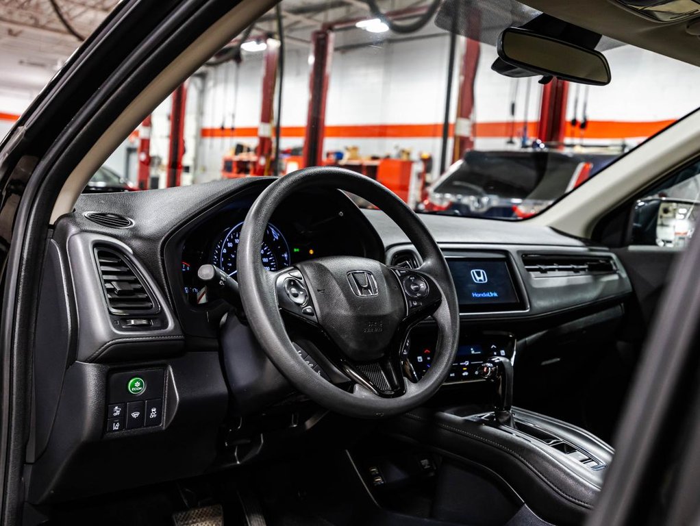 2022 Honda HR-V LX AWD ENTRETIENS CHEZ HONDA I TAUX 5.99%  I SIEGES CHAUFFANTS | GARANTIE 10 ANS 200 000 KMS* in Montréal, Quebec - 15 - w1024h768px