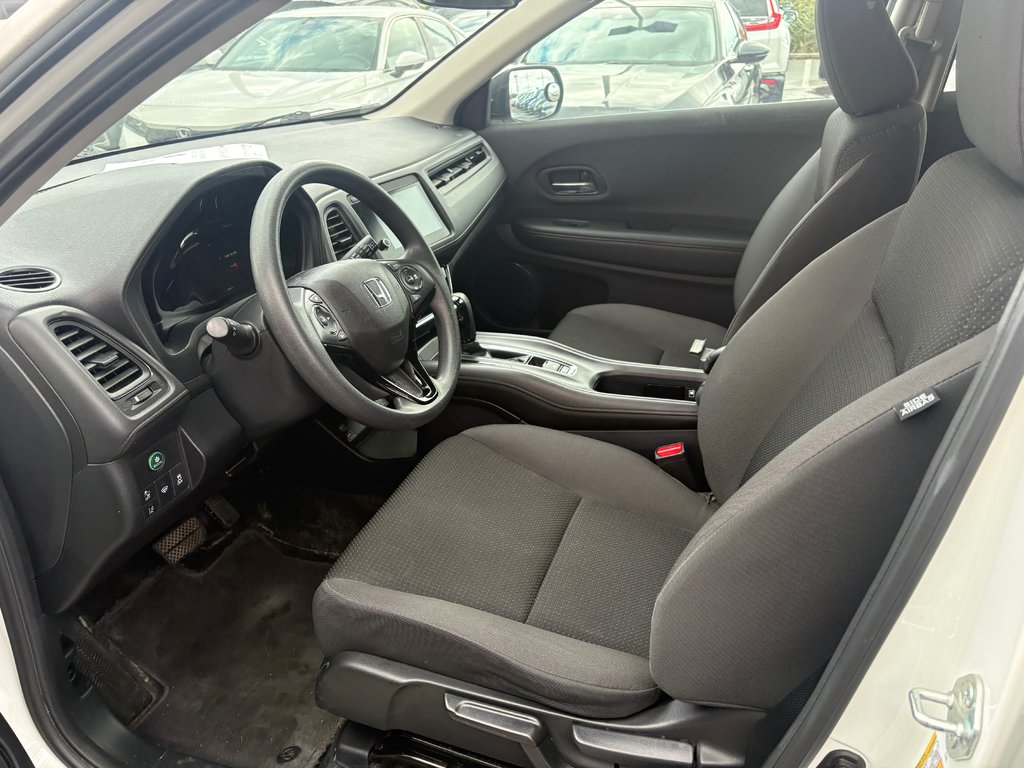 2022 Honda HR-V LX in Lachenaie, Quebec - 7 - w1024h768px