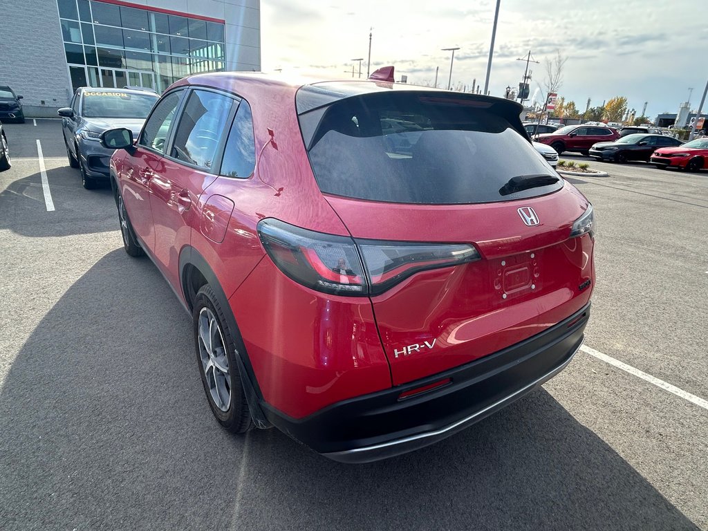 HR-V Sport 27 000 km jamais accidenté 2023 à , Québec - 2 - w1024h768px