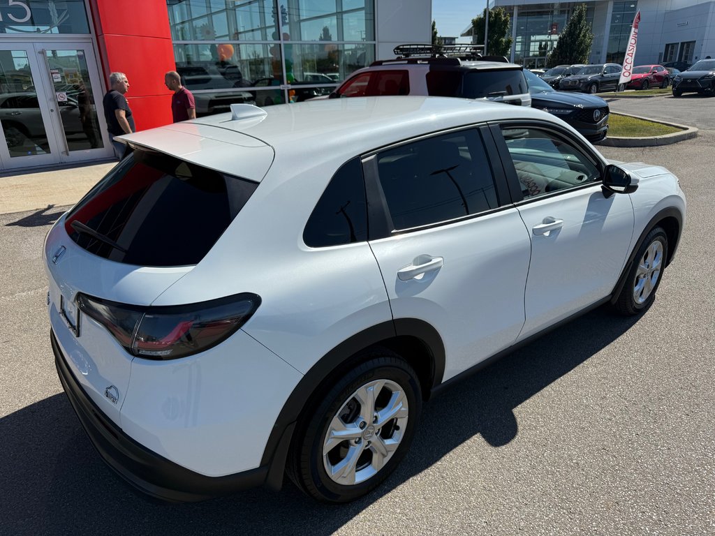 2023 Honda HR-V LX in Lachenaie, Quebec - 4 - w1024h768px