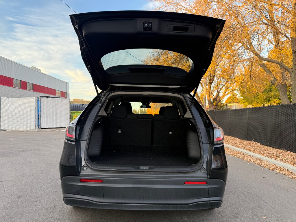 2023 Honda HR-V LX in Montreal, Quebec - 7 - w1024h768px