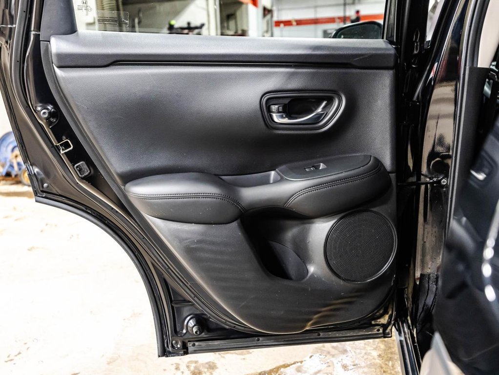 2023 Honda HR-V LX AWD 1 PROPRIO I CARPLAY I SIEGES CHAUFFANTS I DEMARREUR I MAGS I SECURITE ACTIVE in , Quebec - 12 - w1024h768px