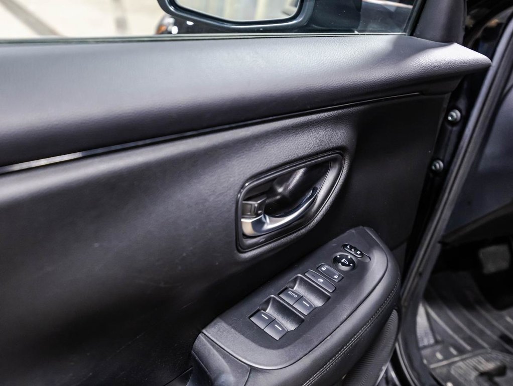 2023 Honda HR-V LX AWD 1 PROPRIO I CARPLAY I SIEGES CHAUFFANTS I DEMARREUR I MAGS I SECURITE ACTIVE in , Quebec - 11 - w1024h768px