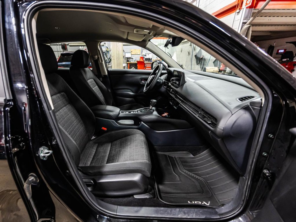Honda HR-V LX AWD 1 PROPRIO I CARPLAY I SIEGES CHAUFFANTS I DEMARREUR I MAGS IO SECURITE ACTIVE 2023 à , Québec - 17 - w1024h768px