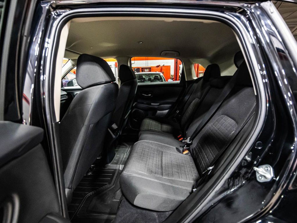 Honda HR-V LX AWD 1 PROPRIO I CARPLAY I SIEGES CHAUFFANTS I DEMARREUR I MAGS IO SECURITE ACTIVE 2023 à , Québec - 13 - w1024h768px