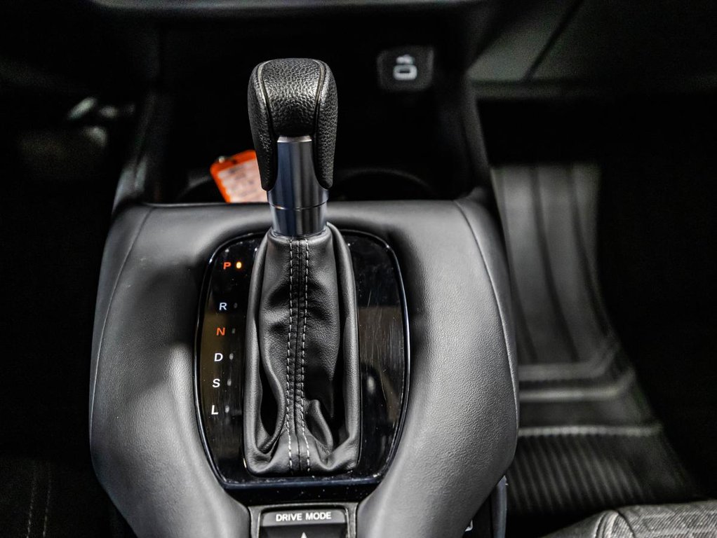 Honda HR-V LX AWD 1 PROPRIO I CARPLAY I SIEGES CHAUFFANTS I DEMARREUR I MAGS IO SECURITE ACTIVE 2023 à , Québec - 24 - w1024h768px