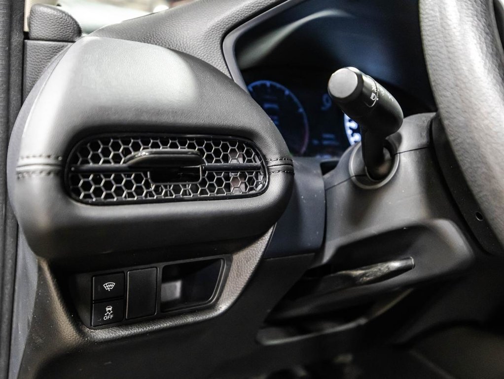 Honda HR-V LX AWD 1 PROPRIO I CARPLAY I SIEGES CHAUFFANTS I DEMARREUR I MAGS IO SECURITE ACTIVE 2023 à , Québec - 20 - w1024h768px