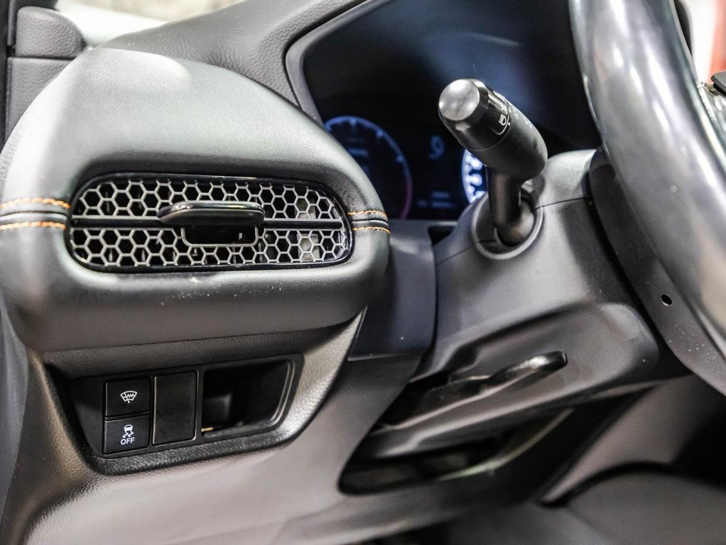 2023 Honda HR-V Sport AWD CARPLAY I SIEGES ET VOLANT CHAUFFANTS I  MAGS I DEMARREUR I TOIT OUVRANT I SECURITE ACTIVE in Montréal, Quebec - 18 - w1024h768px