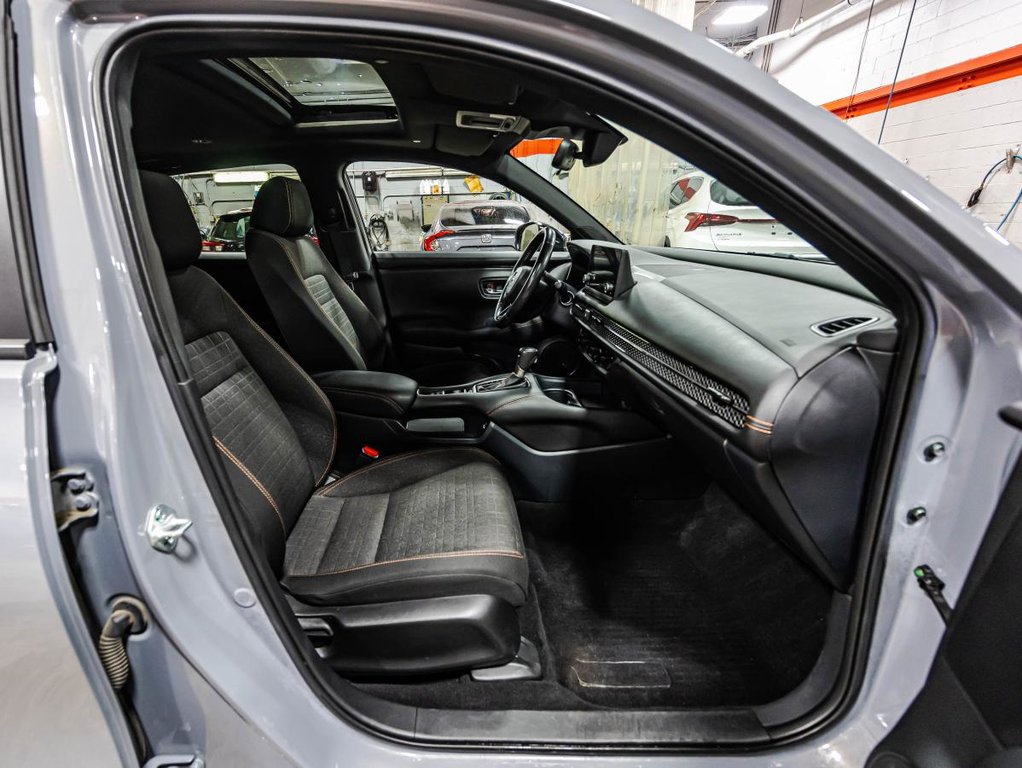 2023 Honda HR-V Sport AWD CARPLAY I SIEGES ET VOLANT CHAUFFANTS I  MAGS I DEMARREUR I TOIT OUVRANT I SECURITE ACTIVE in Montréal, Quebec - 14 - w1024h768px