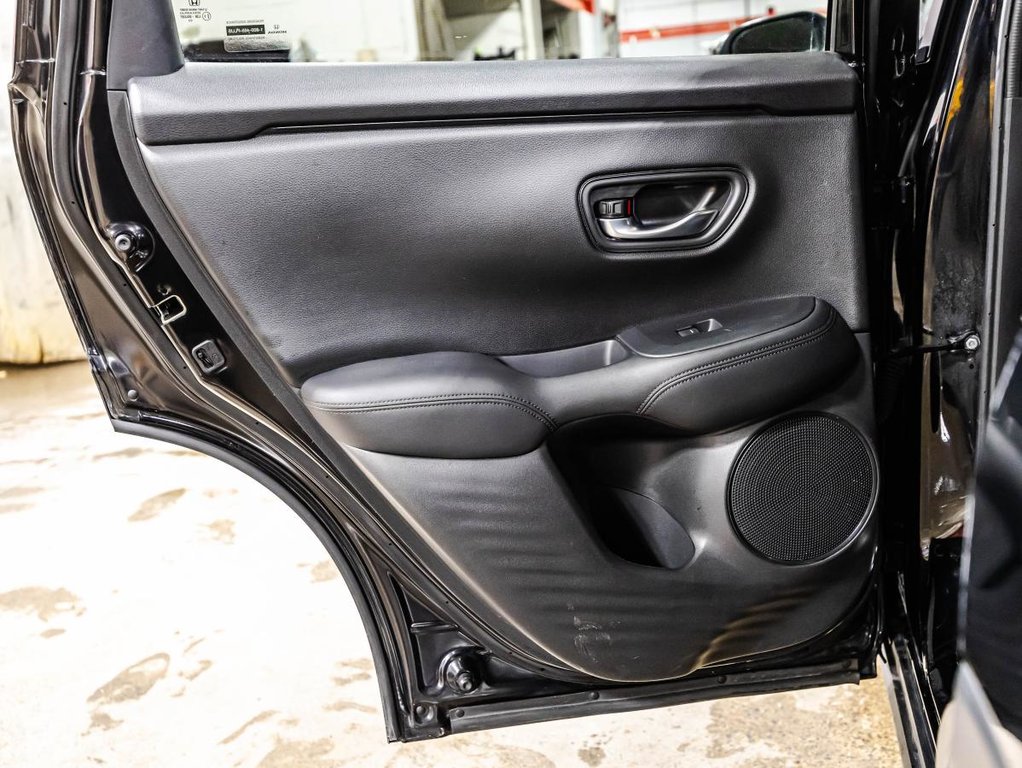 Honda HR-V LX-B AWD CARPLAY  I MAGS I SIEGES CHAUFFANTS I DEMARREUR I CAMERA I SECURITE ACTIVE 2024 à Montréal, Québec - 12 - w1024h768px