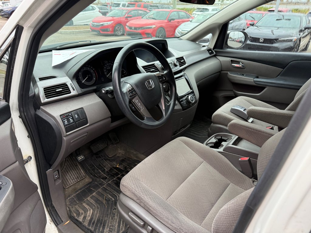 Honda Odyssey EX 2017 à Lachenaie, Québec - 6 - w1024h768px