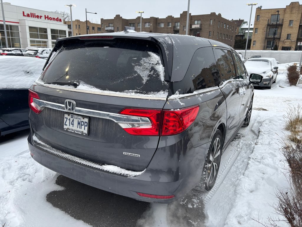 2018 Honda Odyssey Touring in Montréal, Quebec - 3 - w1024h768px