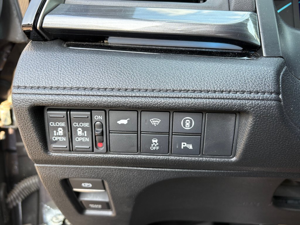 Honda Odyssey Touring 1 PROPRIO JAMAIS ACCIDENTÉ 2023 à , Québec - 10 - w1024h768px