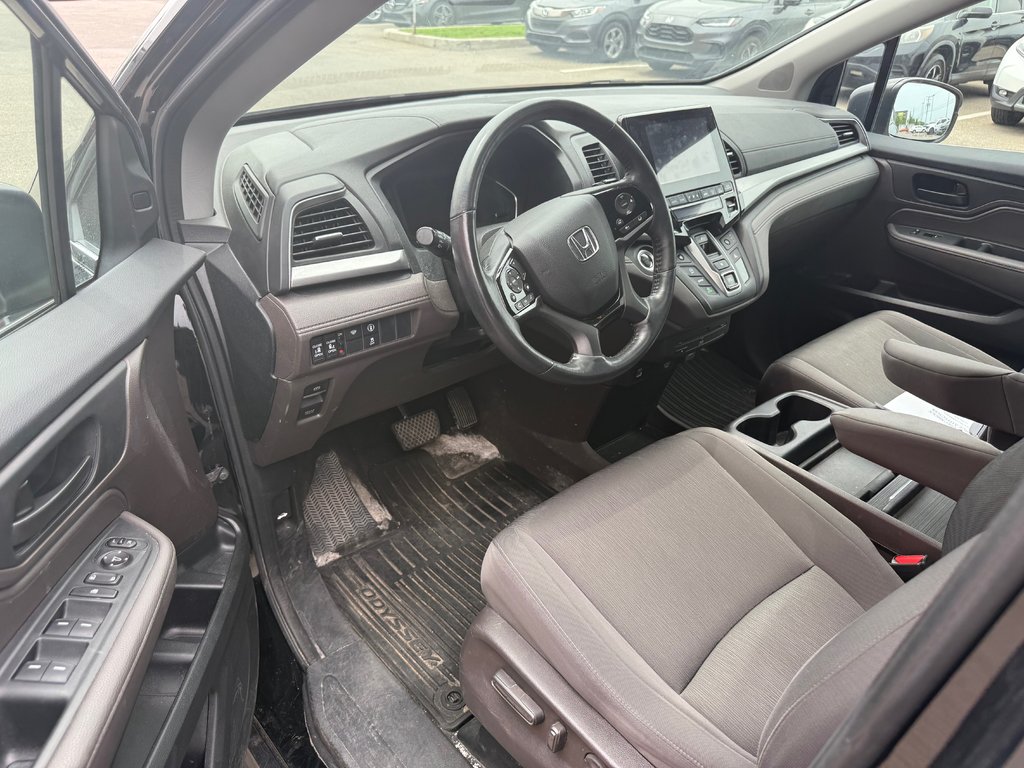 Honda Odyssey EX//UN PROPRIÉTAIRE/JAMAIS ACCIDENTÉ 2023 à Lachenaie, Québec - 10 - w1024h768px