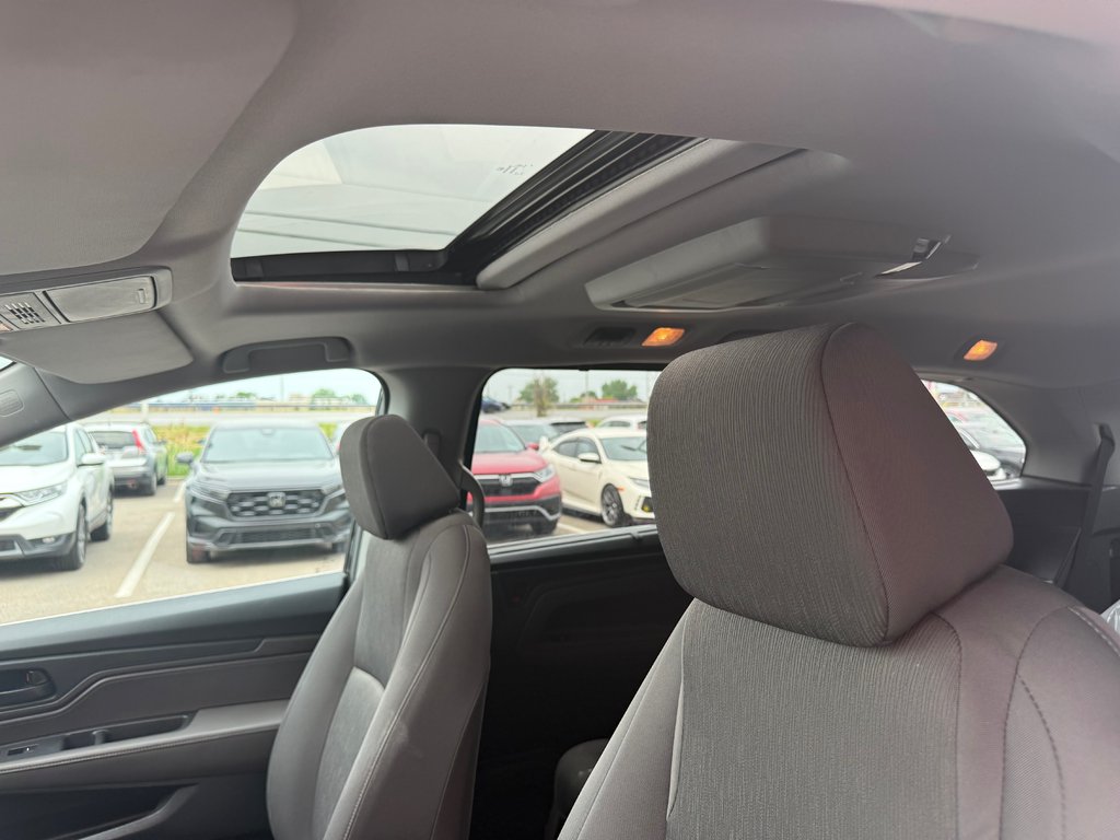 Honda Odyssey EX//UN PROPRIÉTAIRE/JAMAIS ACCIDENTÉ 2023 à Lachenaie, Québec - 14 - w1024h768px