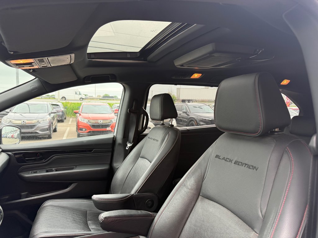 Honda Odyssey Black Edition/UN PROPRIÉTAIRE/JAMAIS ACCIDENTÉ 2023 à Lachenaie, Québec - 12 - w1024h768px