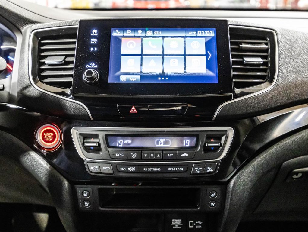 Honda Passport Touring AWD I CUIR I TOIT OUVRANT I CARPLAY I SIEGES CHAUFFANTS I CAMERA I MAGS I DEMARREUR I GPS I 2021 à Montréal, Québec - 26 - w1024h768px