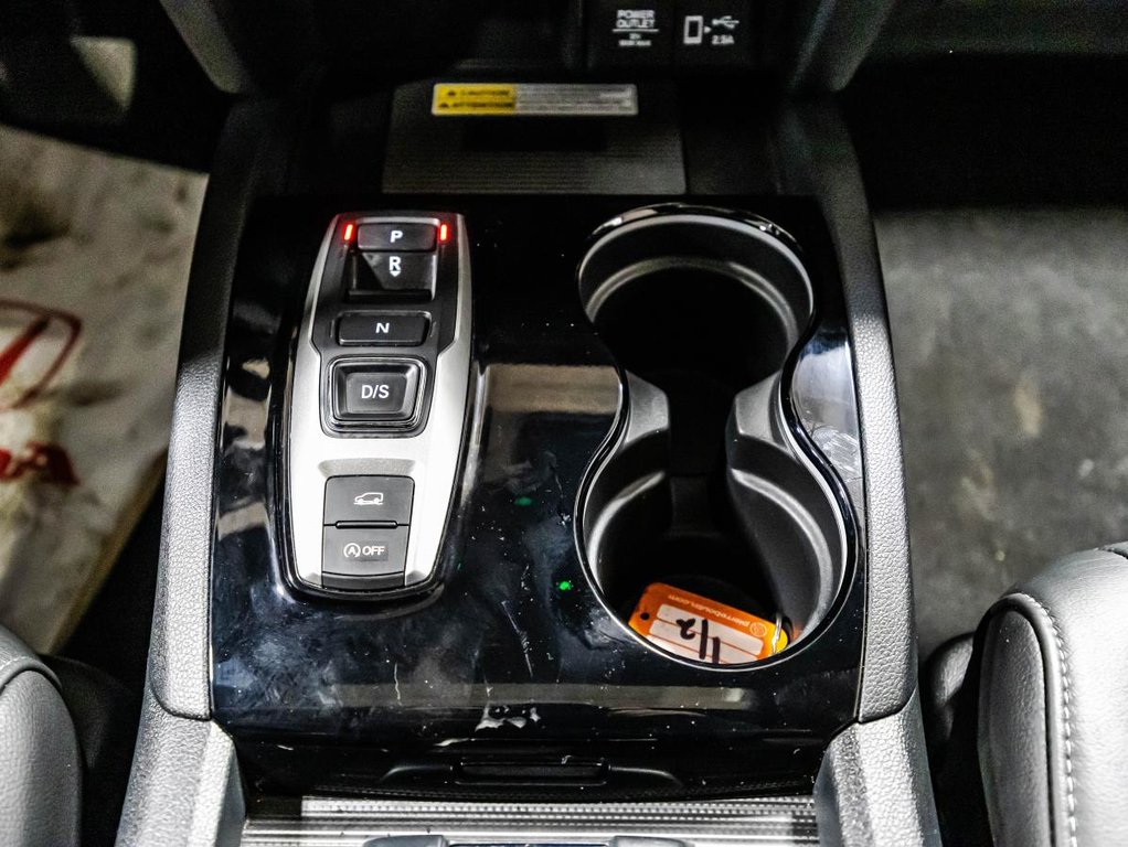 Honda Passport Touring AWD I CUIR I TOIT OUVRANT I CARPLAY I SIEGES CHAUFFANTS I CAMERA I MAGS I DEMARREUR I GPS I 2021 à Montréal, Québec - 27 - w1024h768px