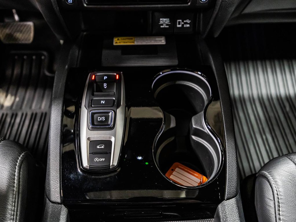 2022 Honda Passport Touring AWD I TOIT OUVRANT I CUIR I MAGS I CARPLAY I DEMARREUR I SIEGES ET VOLANT CHAUFFANTS in Montréal, Quebec - 27 - w1024h768px