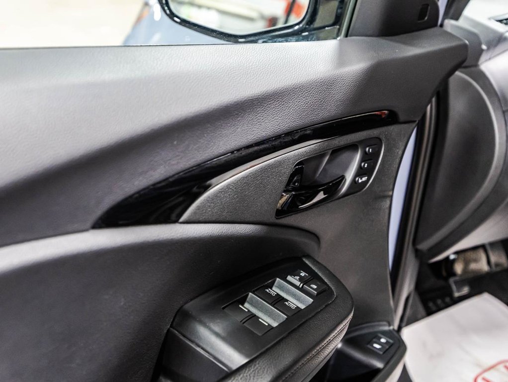 2022 Honda Passport Touring AWD I TOIT OUVRANT I CUIR I MAGS I CARPLAY I DEMARREUR I SIEGES ET VOLANT CHAUFFANTS in Montréal, Quebec - 12 - w1024h768px