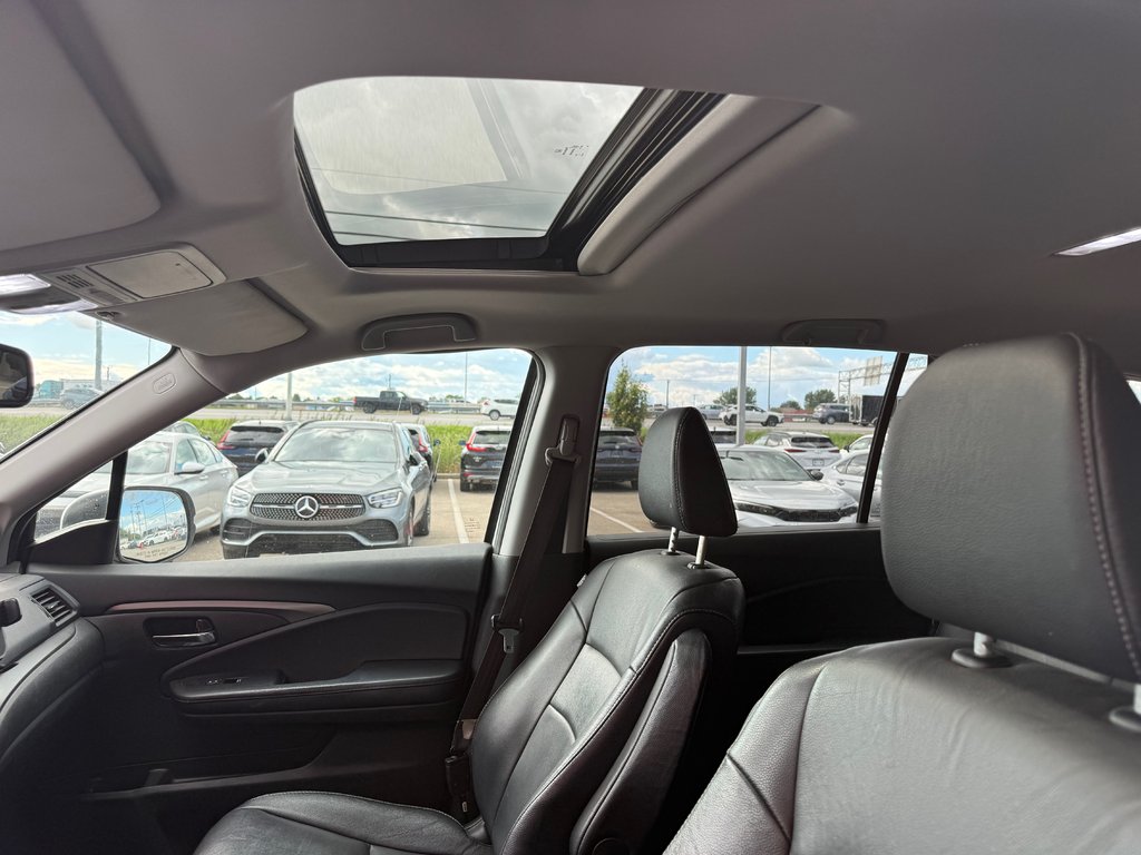 2017 Honda Pilot EX-L/23 DOSSIERS D'ENTRETIENT in Lachenaie, Quebec - 11 - w1024h768px