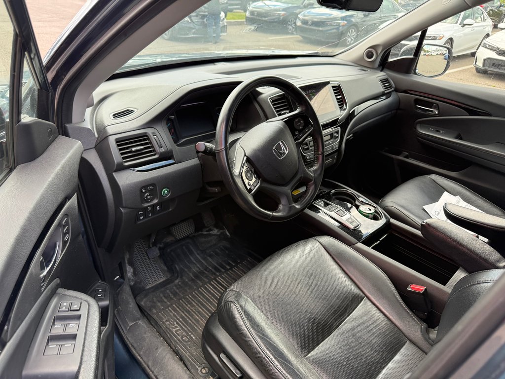 Honda Pilot Touring/26 DOSSIERS D'ENTRETIENT 2019 à Lachenaie, Québec - 9 - w1024h768px