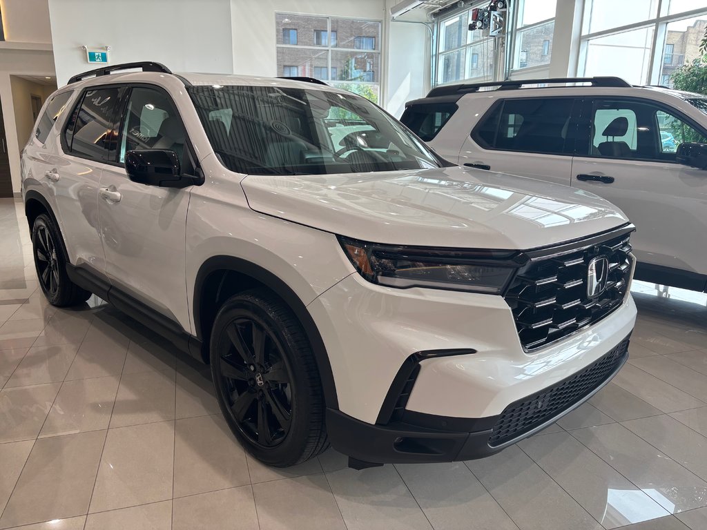 Honda Pilot Black Edition 2025 à Montréal, Québec - 2 - w1024h768px