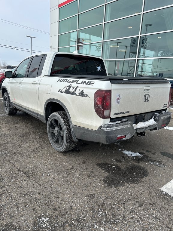 Honda Ridgeline SPORT AWD 2017 à Montréal, Québec - 2 - w1024h768px