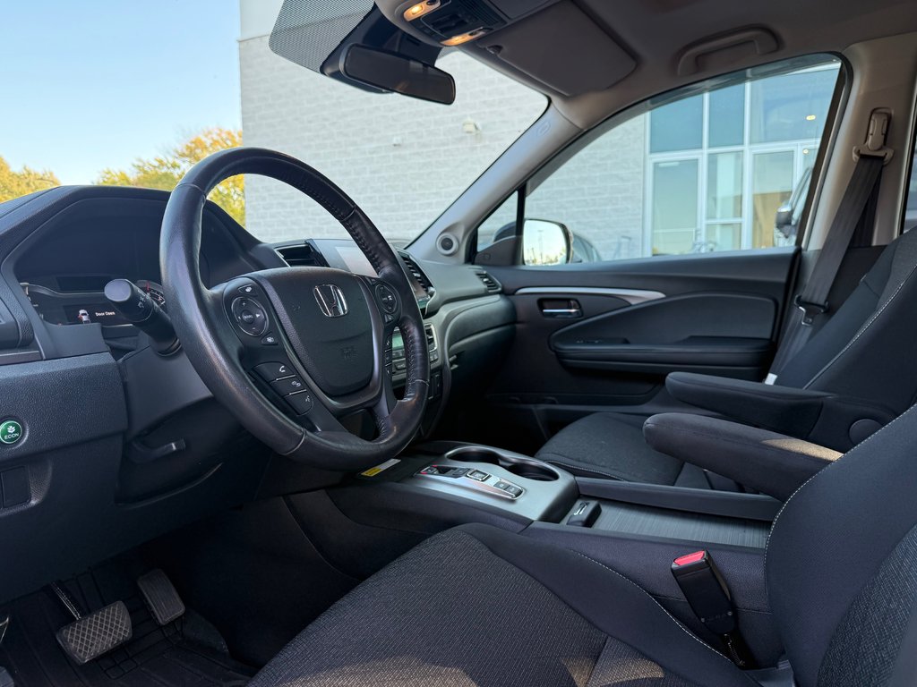 2023 Honda Ridgeline Sport in Montreal, Quebec - 12 - w1024h768px