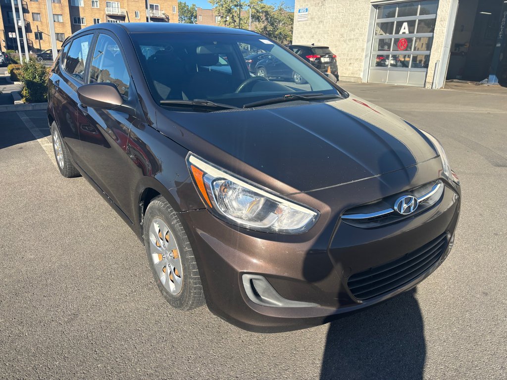 2016 Hyundai Accent GL in Montréal, Quebec - 2 - w1024h768px