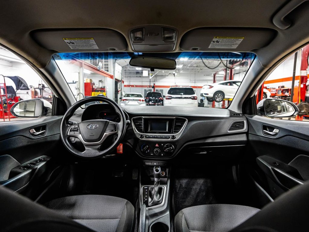 2020 Hyundai Accent Essential 5 portes IVT avec ensemble Confort in , Quebec - 14 - w1024h768px