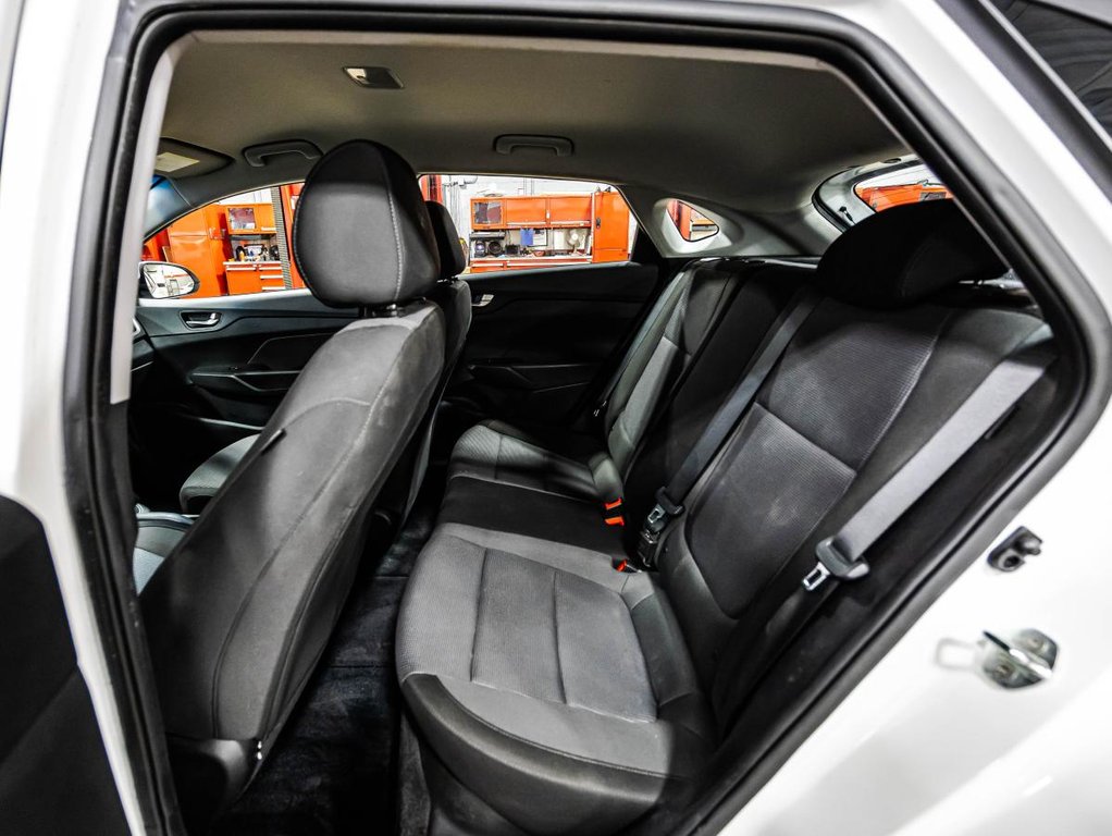 2020 Hyundai Accent Essential 5 portes IVT avec ensemble Confort in , Quebec - 13 - w1024h768px