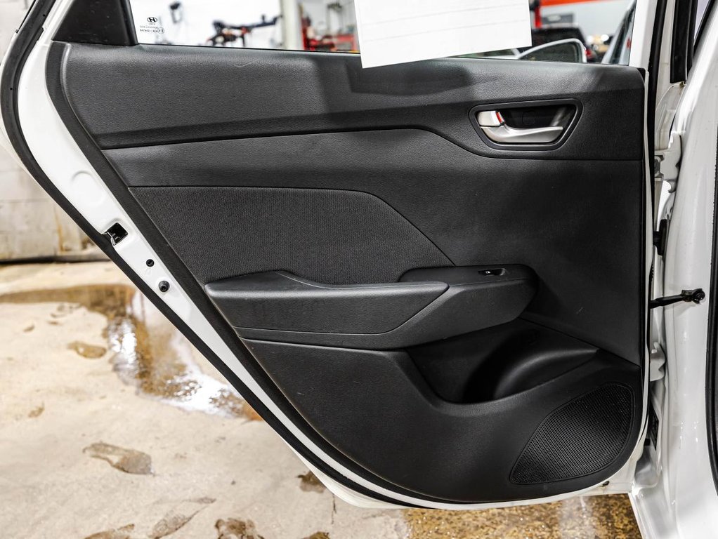 2020 Hyundai Accent Essential 5 portes IVT avec ensemble Confort in , Quebec - 12 - w1024h768px