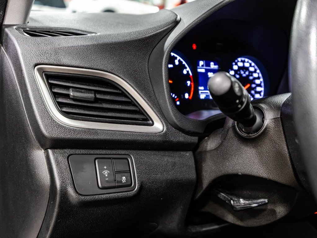 2020 Hyundai Accent Essential 5 portes IVT avec ensemble Confort in , Quebec - 20 - w1024h768px