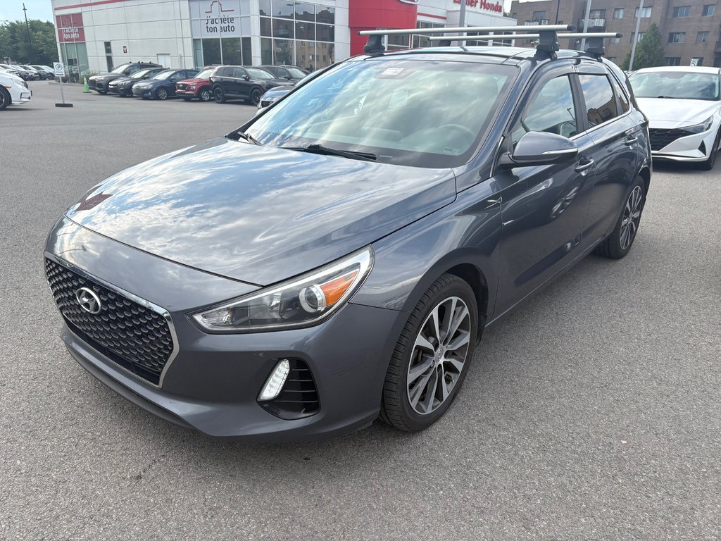 2019 Hyundai Elantra GT Luxury in Montréal, Quebec - 1 - w1024h768px
