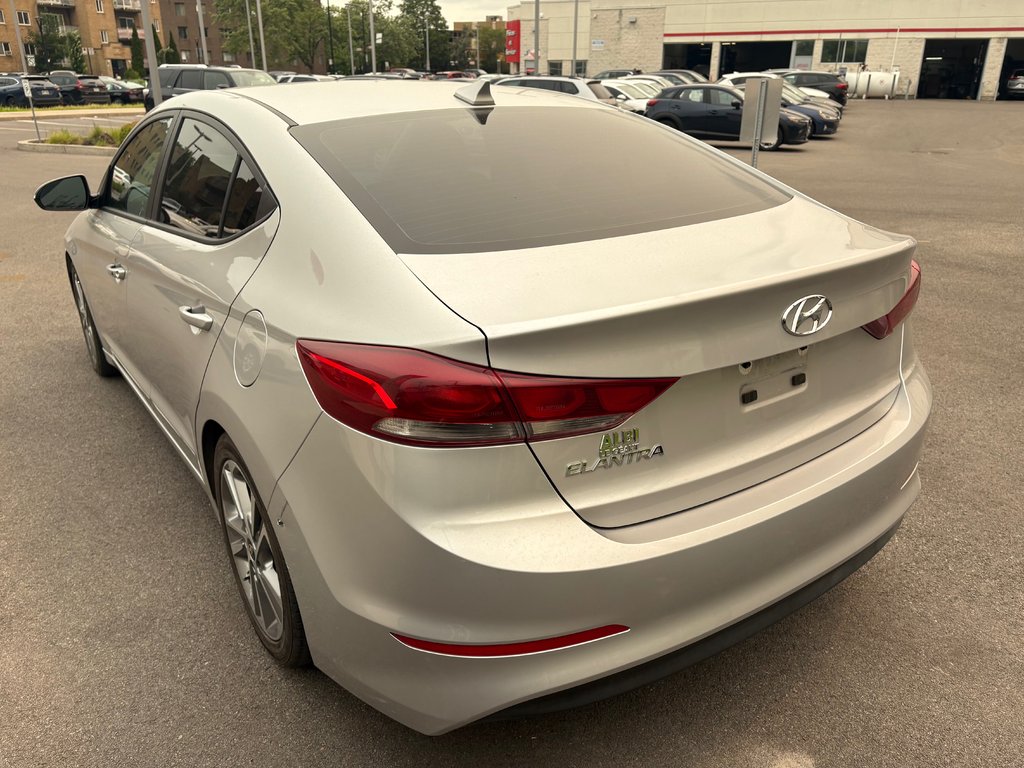 Hyundai Elantra SE 2017 à Montréal, Québec - 4 - w1024h768px