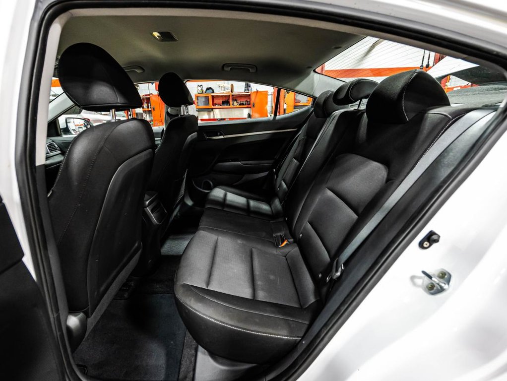 Hyundai Elantra GL SIEGES ET VOLANT CHAUFFANTS I CARPLAY I MAGS I CAMERA I SECURITE ACTIVE 2018 à Montréal, Québec - 13 - w1024h768px