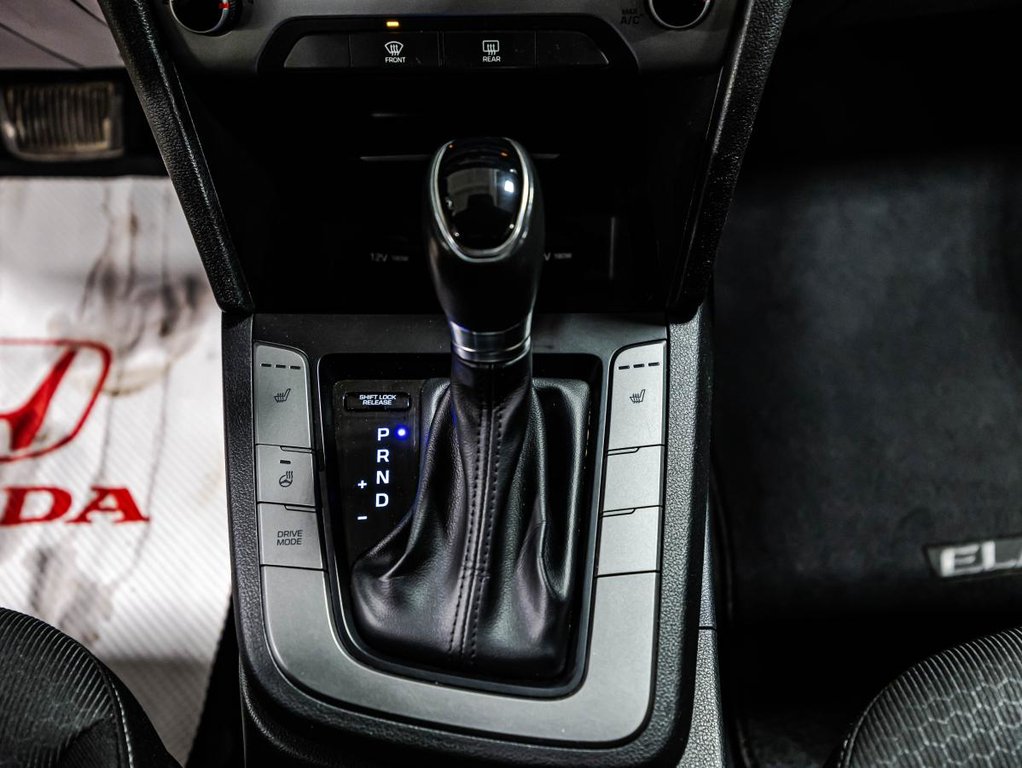 Hyundai Elantra GL SIEGES ET VOLANT CHAUFFANTS I CARPLAY I MAGS I CAMERA I SECURITE ACTIVE 2018 à Montréal, Québec - 24 - w1024h768px