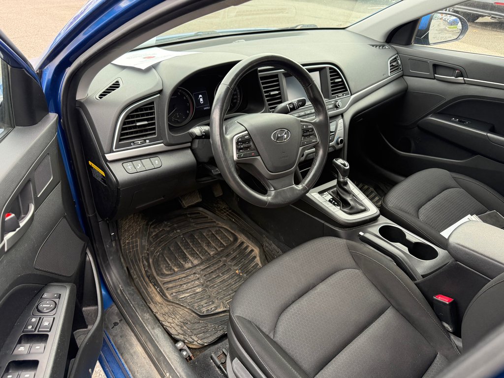 Hyundai Elantra GL/28 DOSSIERS D'ENTRETIENT 2018 à Lachenaie, Québec - 10 - w1024h768px