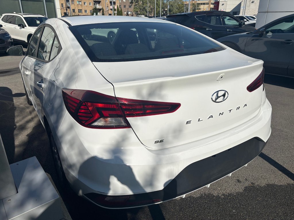 2020 Hyundai Elantra Essential in Montréal, Quebec - 4 - w1024h768px