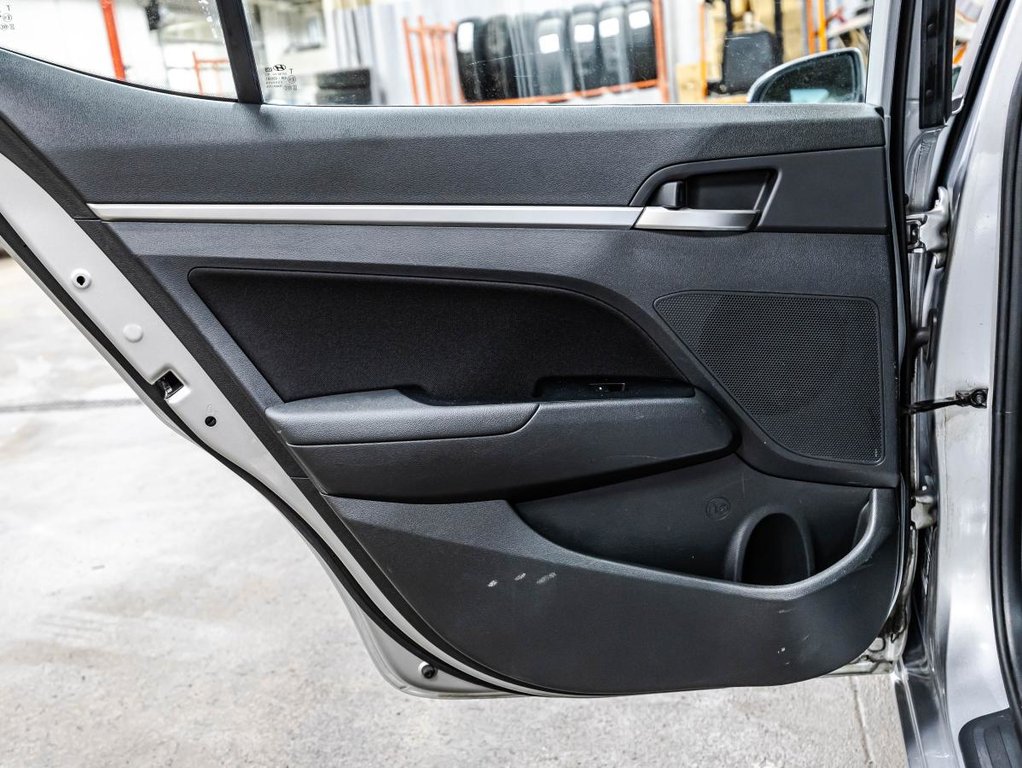 2020 Hyundai Elantra Preferred IVT in , Quebec - 12 - w1024h768px