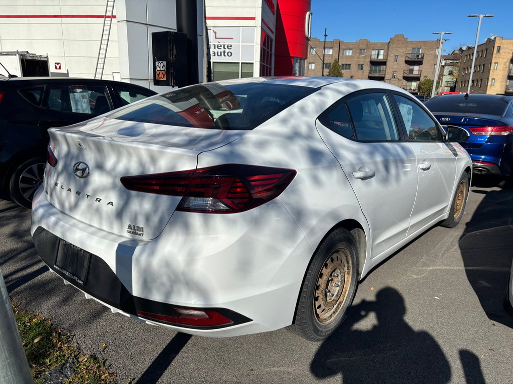 2020 Hyundai Elantra Essential in , Quebec - 3 - w1024h768px
