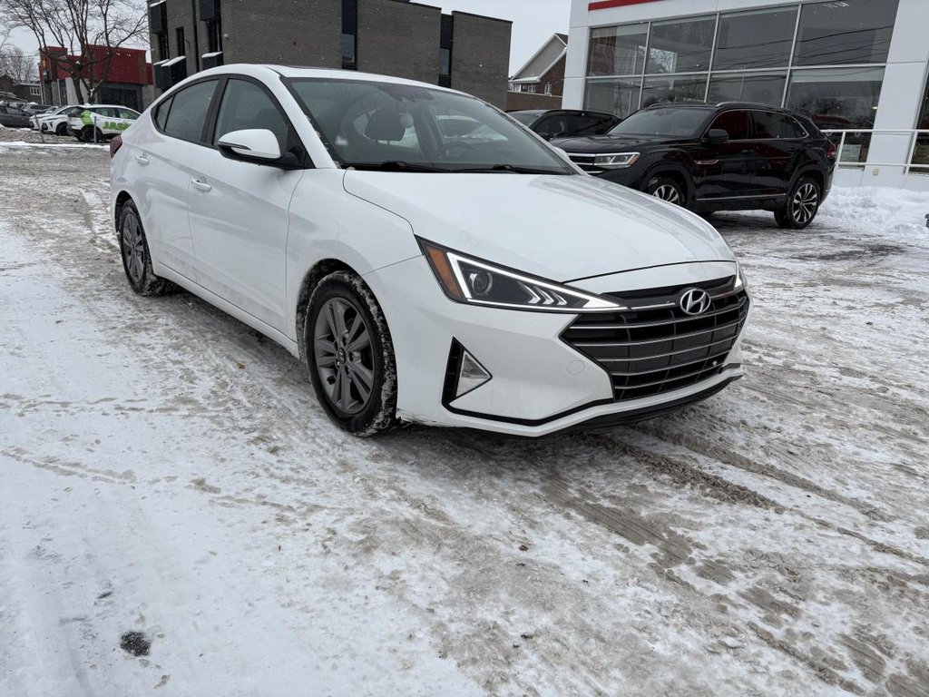 2020 Hyundai Elantra Preferred w/Sun & Safety Package CARPLAY I MAGS I SIEGES ET VOLANT CHAUFFANTS I  CAMERA I in , Quebec - 2 - w1024h768px