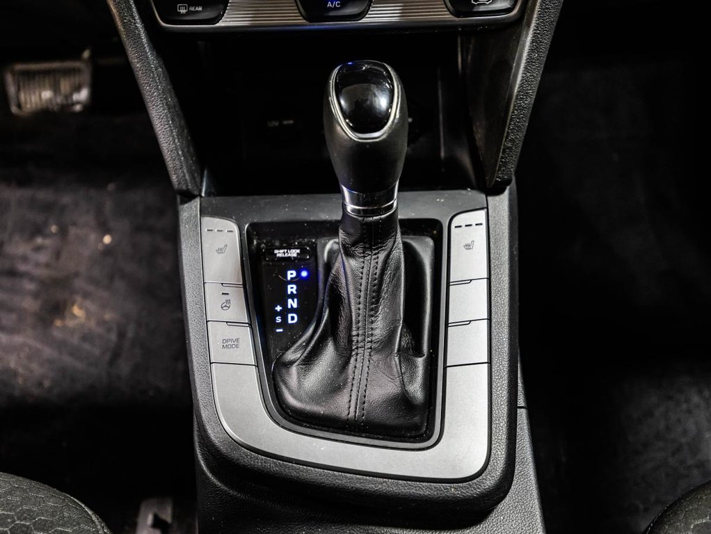Hyundai Elantra Preferred 2020 à , Québec - 24 - w1024h768px