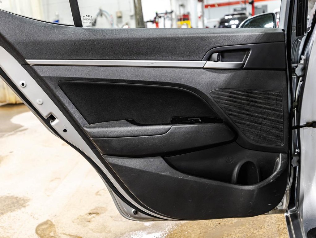 Hyundai Elantra Preferred w/Sun & Safety Package I 2020 à , Québec - 13 - w1024h768px